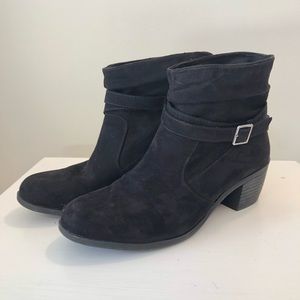 Size 9 Black Buckled Booties